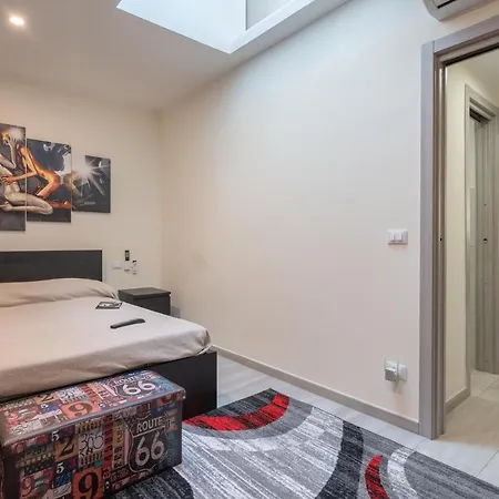 Nice In With 2 Bedrooms And Wifi