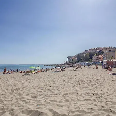 Nice In With 2 Bedrooms And Wifi Imperia